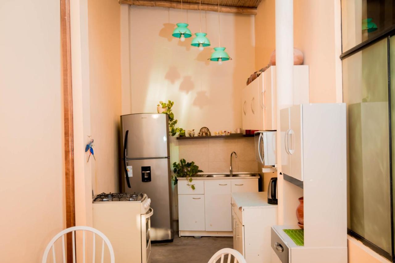 Luchy'S Country House Hostel อิกา ภายนอก รูปภาพ