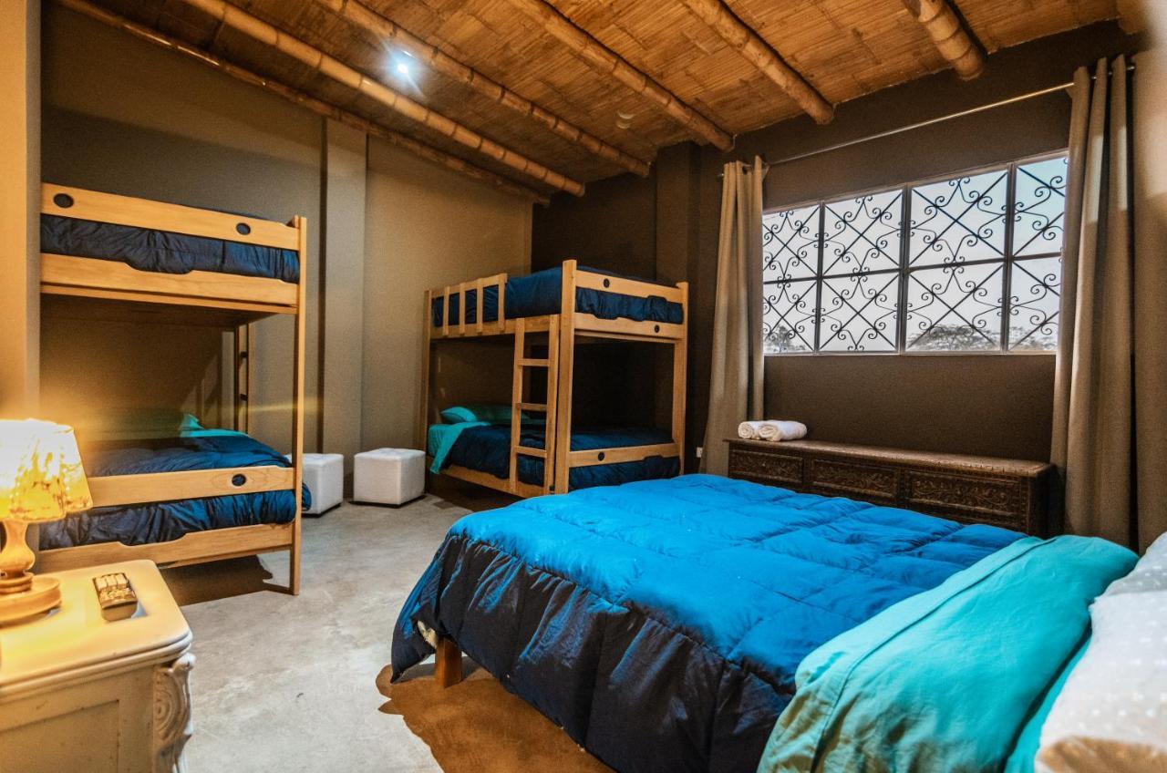 Luchy'S Country House Hostel อิกา ภายนอก รูปภาพ